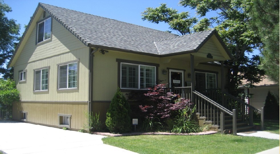 1645 D St, Sparks, NV à vendre - Photo du bâtiment - Image 2 de 28