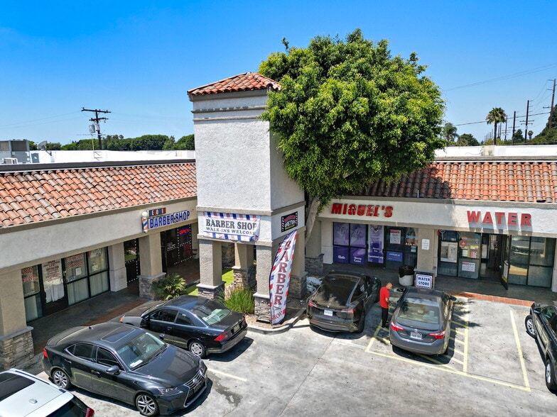 8428-8456 Alondra Blvd, Paramount, CA for sale - Building Photo - Image 2 of 15