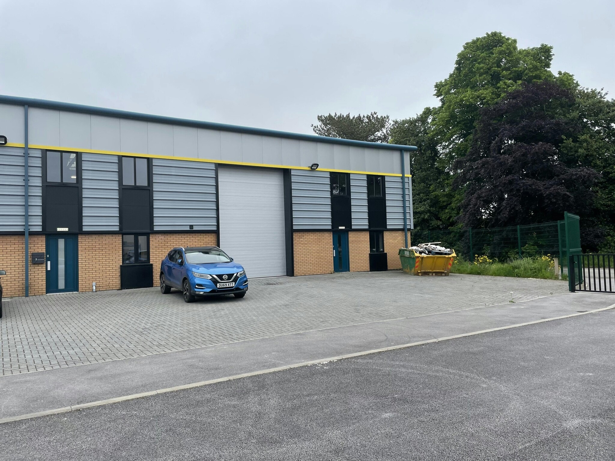 1-4 Diamond Way, Stone for lease Building Photo- Image 1 of 2