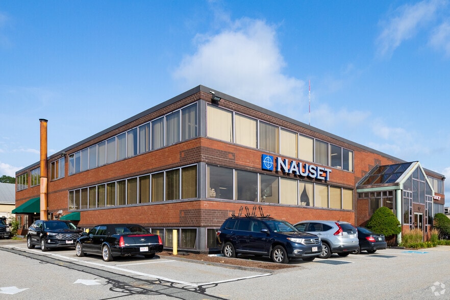 10 Kearney Rd, Needham, MA à louer - Photo du bâtiment - Image 2 de 3