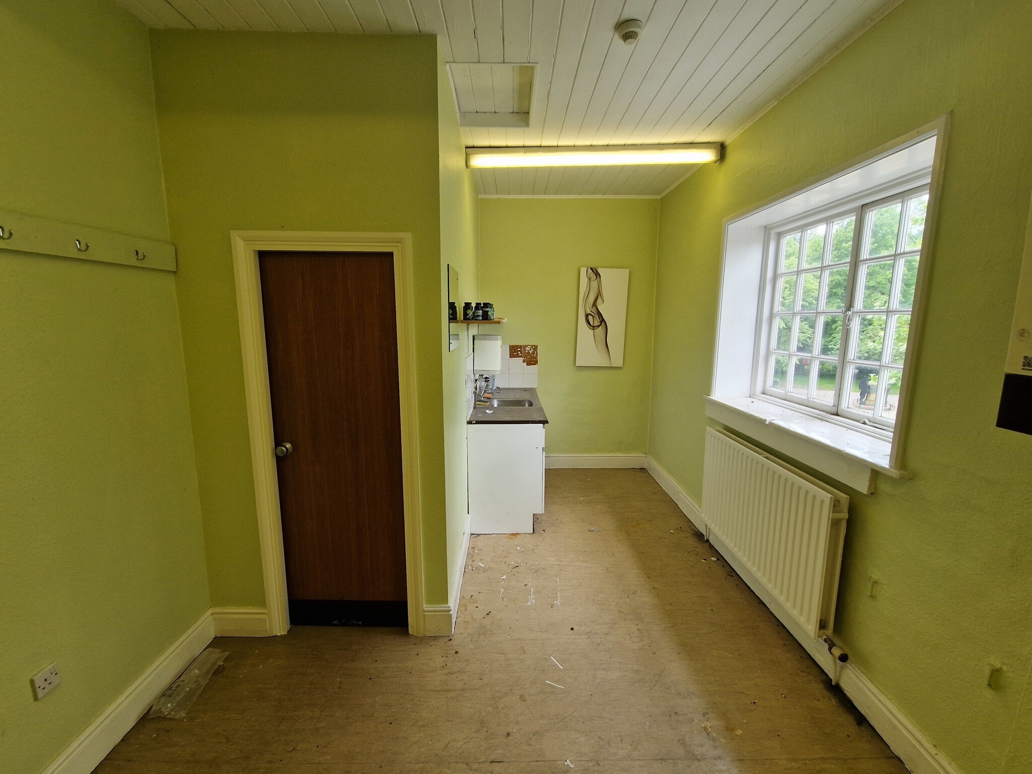 1-5 Causeway Ln, Matlock for lease Interior Photo- Image 1 of 4