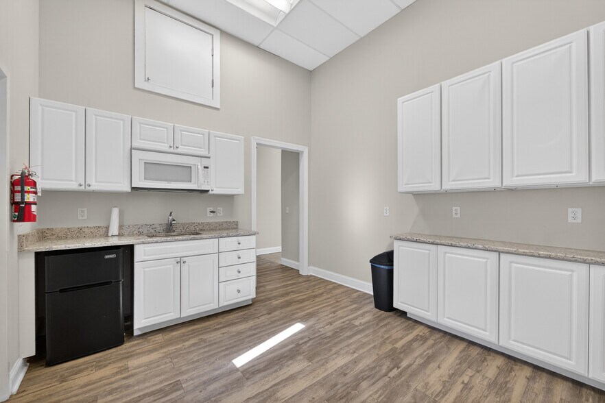 116 S Piney Rd, Chester, MD à louer - Photo intérieure - Image 3 de 10