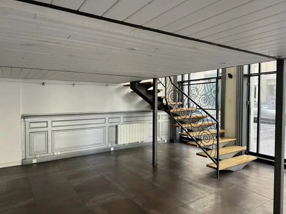 Commerce de détail dans Lyon à louer Photo intérieure- Image 1 de 3