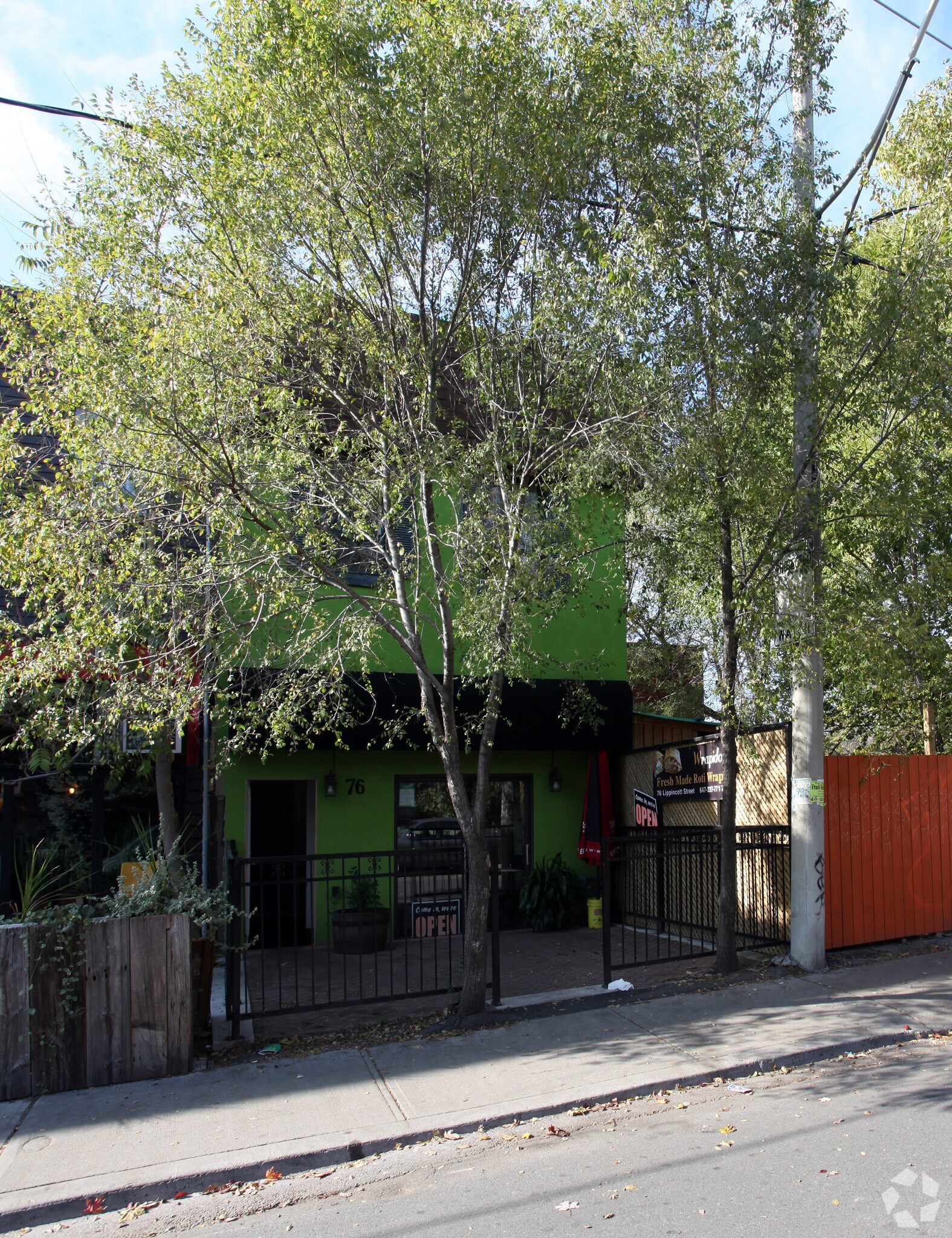 76 Lippincott St, Toronto, ON à vendre Photo principale- Image 1 de 1