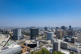 1800 N Vine St, Los Angeles, CA - Aerial map view