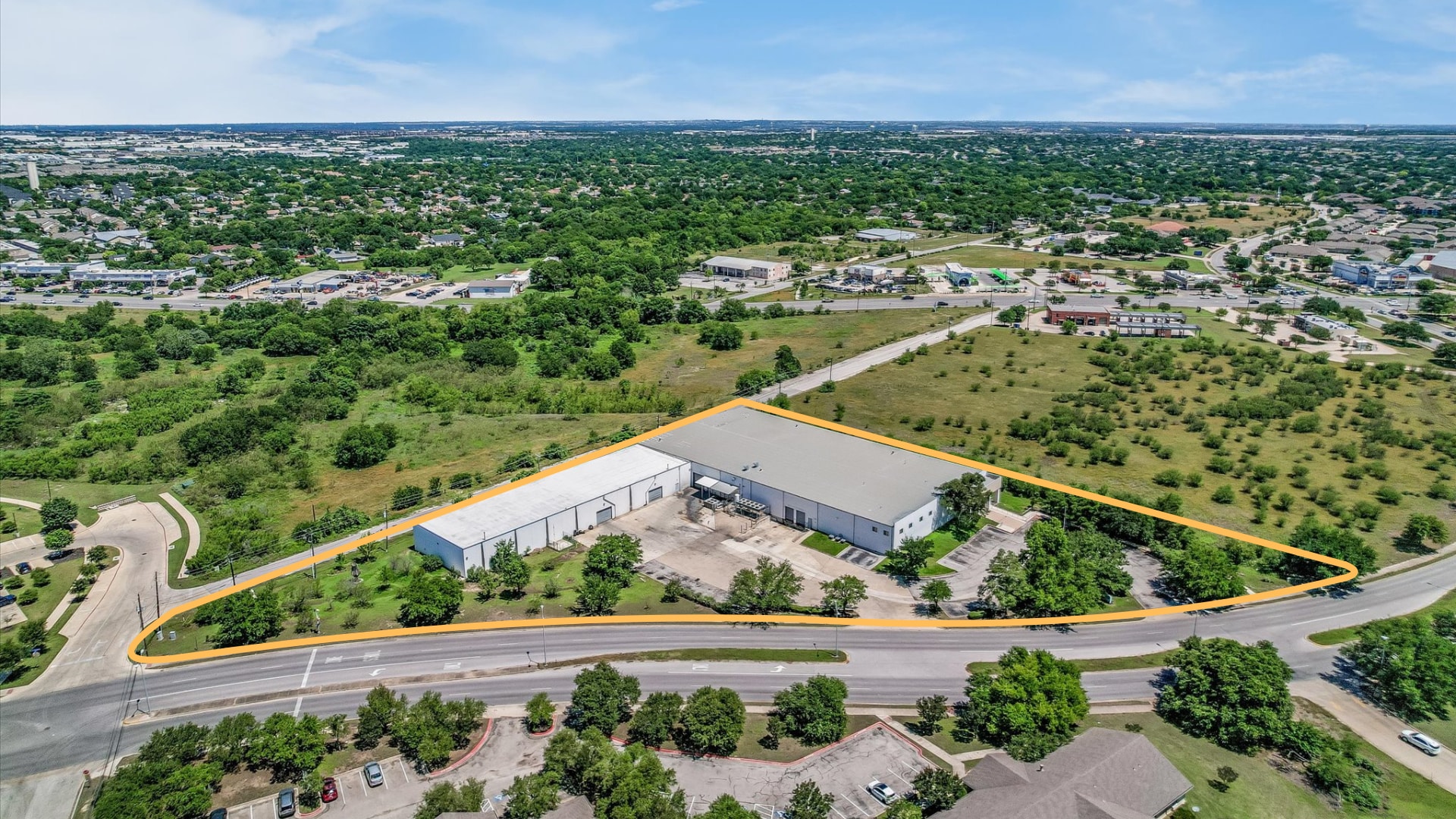 400 S Heatherwilde Blvd, Pflugerville, TX for lease Building Photo- Image 1 of 13