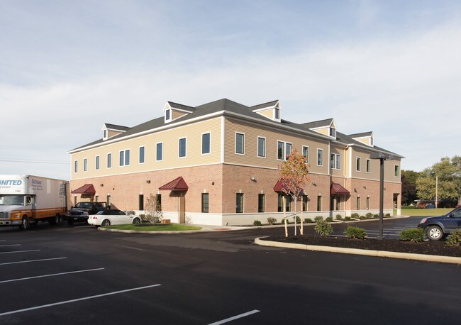 Plus de détails pour 399 Albany Shaker Rd, Loudonville, NY - Commerce de détail à louer
