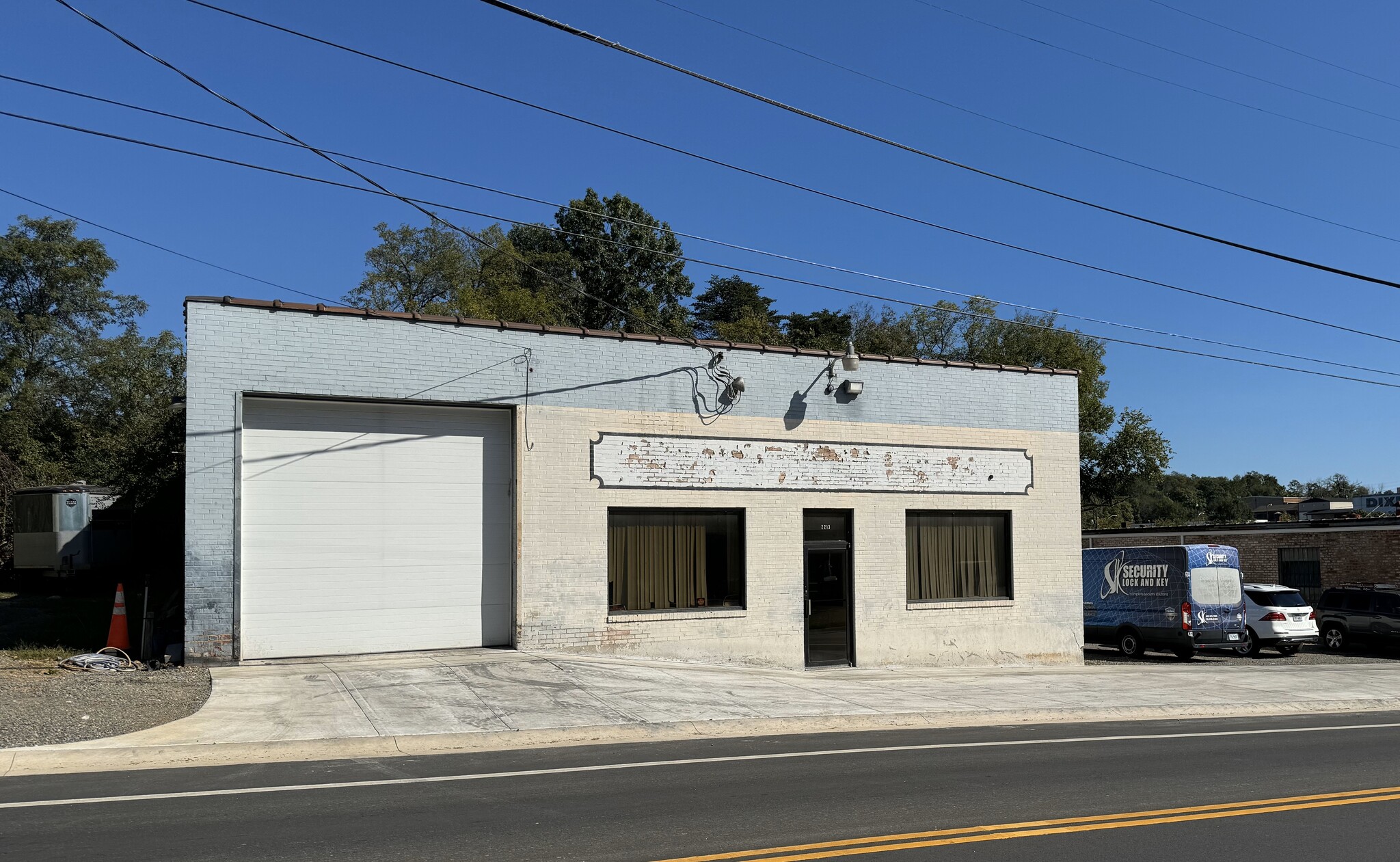 2213 Patterson Ave SW, Roanoke, VA for lease Building Photo- Image 1 of 6