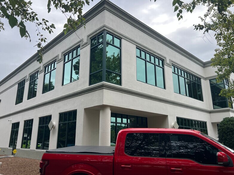 1690 Roberts Blvd, Kennesaw, GA à vendre - Photo du bâtiment - Image 2 de 14