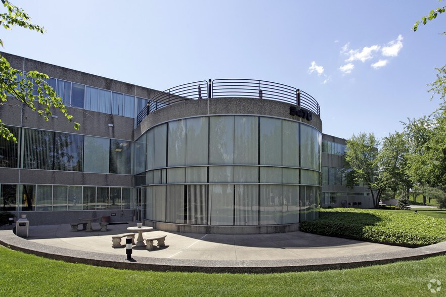 3470 Blazer Pky, Lexington, KY à louer - Photo du bâtiment - Image 1 de 8