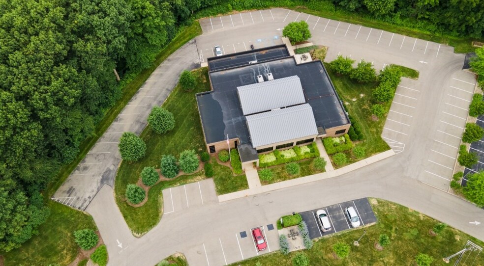 61 Executive Ct portefeuille de 2 propriétés à vendre sur LoopNet.ca - Photo du bâtiment - Image 3 de 67