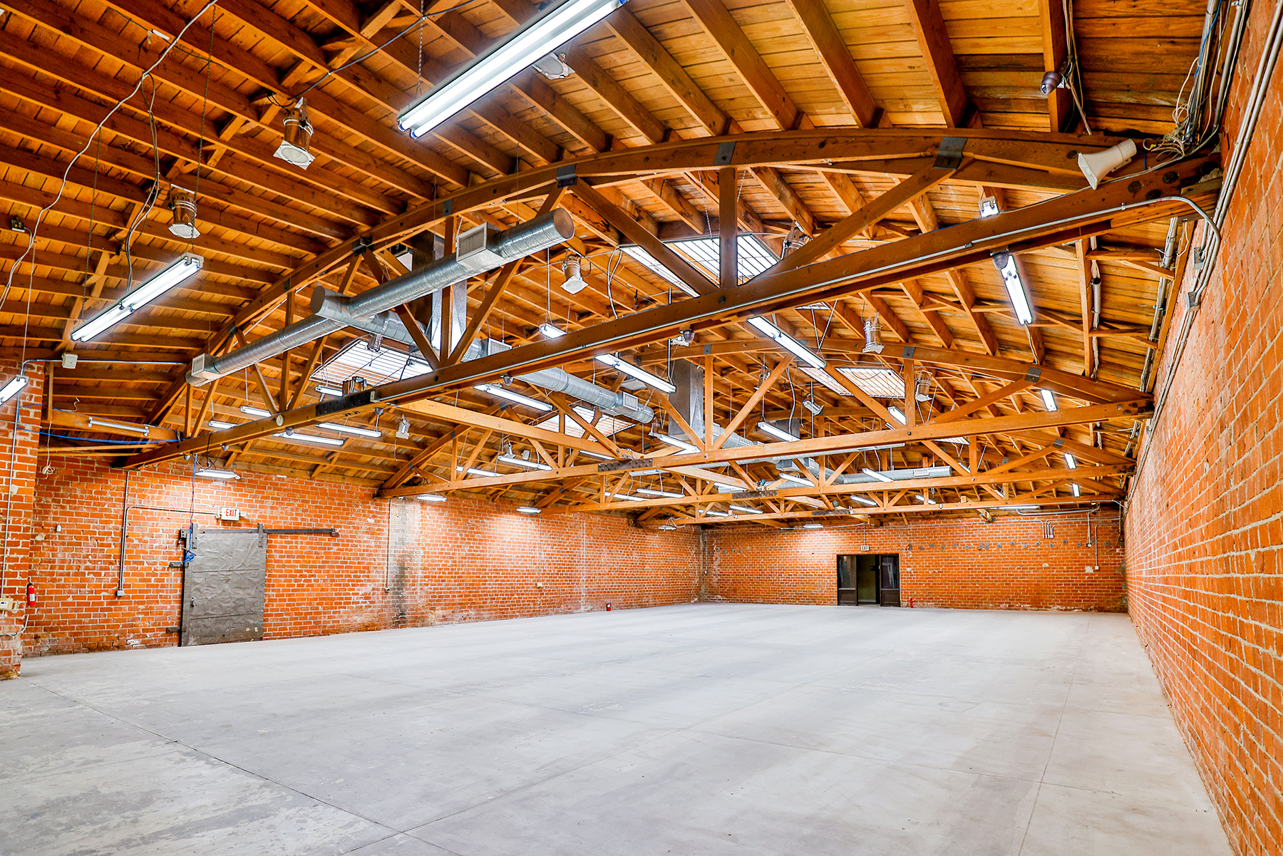 6235 Santa Monica Blvd, Los Angeles, CA for lease Interior Photo- Image 1 of 8