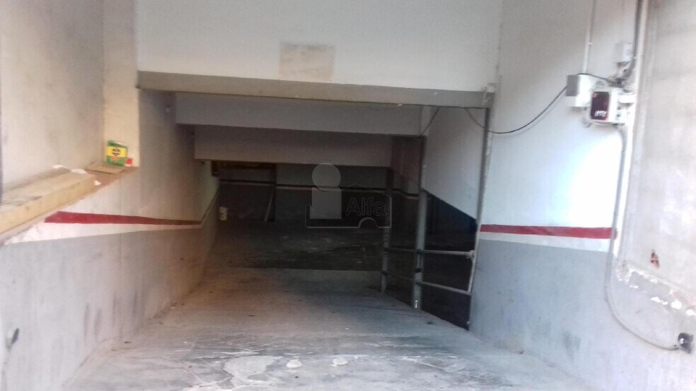 Immeuble residentiel dans L'Hospitalet de Llobregat, Barcelona à vendre - Photo du bâtiment - Image 3 de 3
