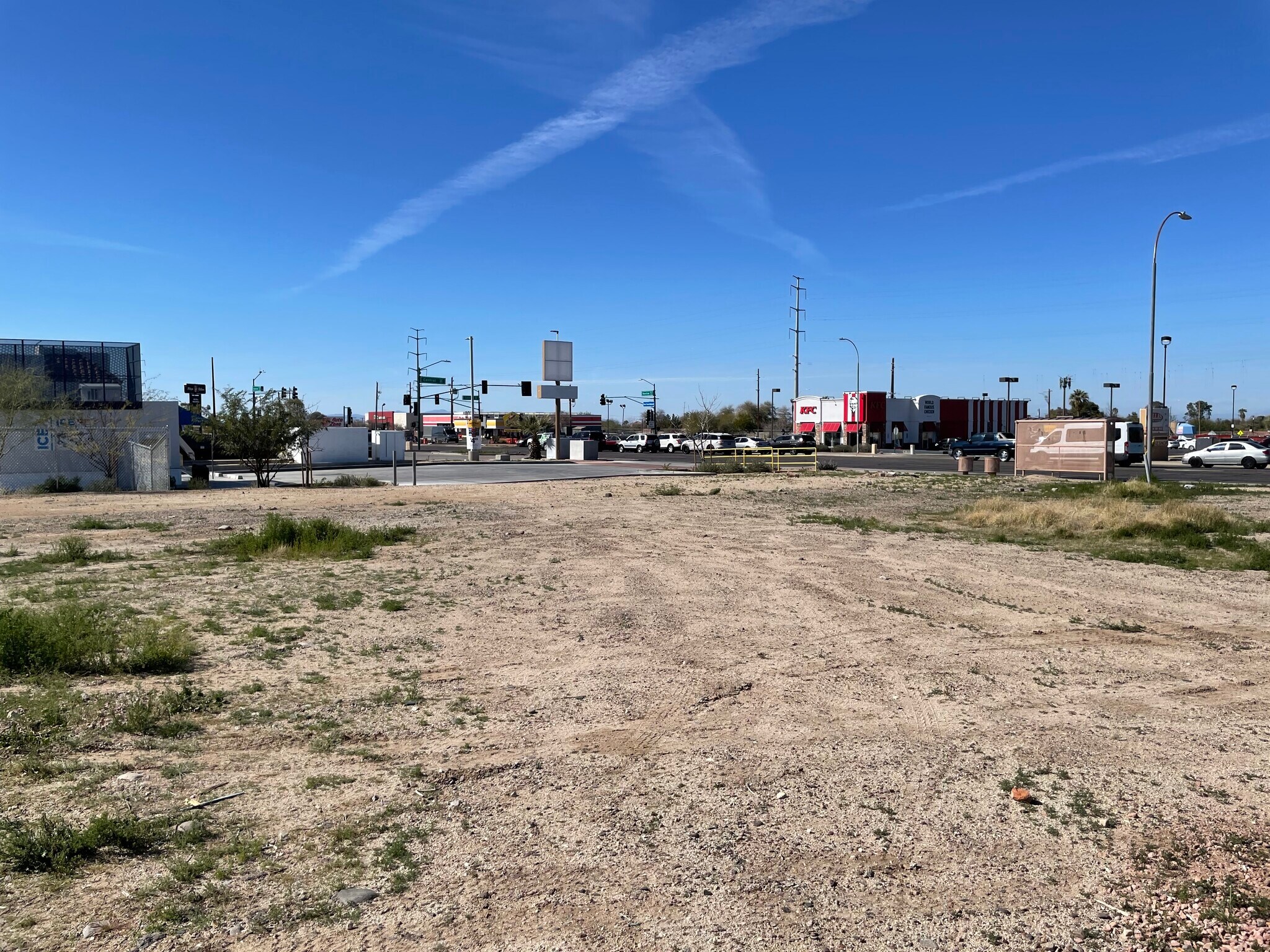 27 E Baseline Rd, Phoenix, AZ à vendre Photo du bâtiment- Image 1 de 6
