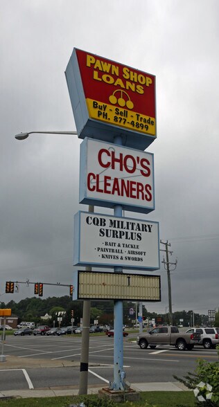 14350 Warwick Blvd, Newport News, VA à louer - Photo du bâtiment - Image 2 de 3