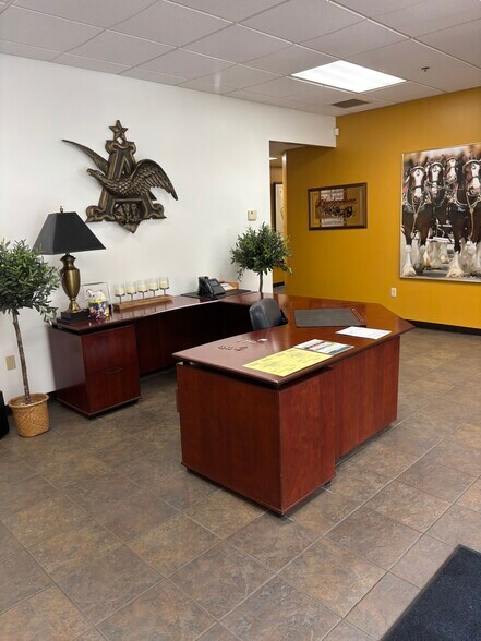 10091 River Rd, Beech Bottom, WV à vendre - Photo du bâtiment - Image 3 de 5