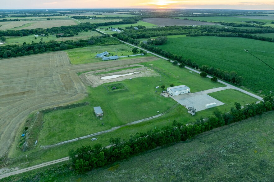 6415 W 95th St S, Clearwater, KS à vendre - Photo du bâtiment - Image 1 de 7