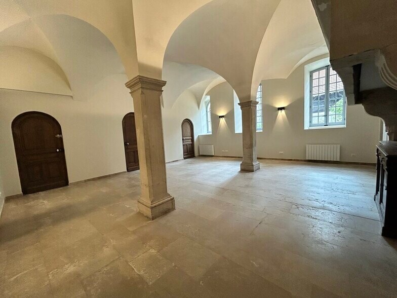 Office in Chalon-sur-Saône for lease - Interior Photo - Image 1 of 4