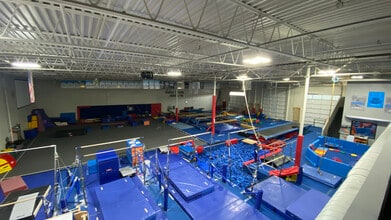 2919-2925 NW Division St, Gresham, OR for lease Interior Photo- Image 1 of 6