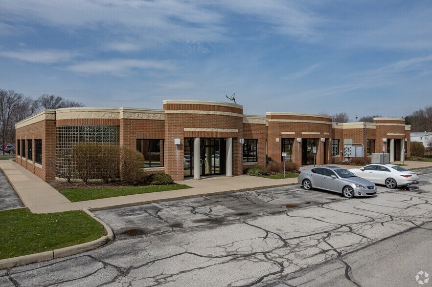 29065 Clemens Rd, Westlake, OH à louer - Photo du bâtiment - Image 2 de 4