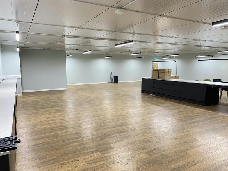 Bourne Enterprise Park, Tunnel Bank, Bourne for lease - Building Photo - Image 3 of 18
