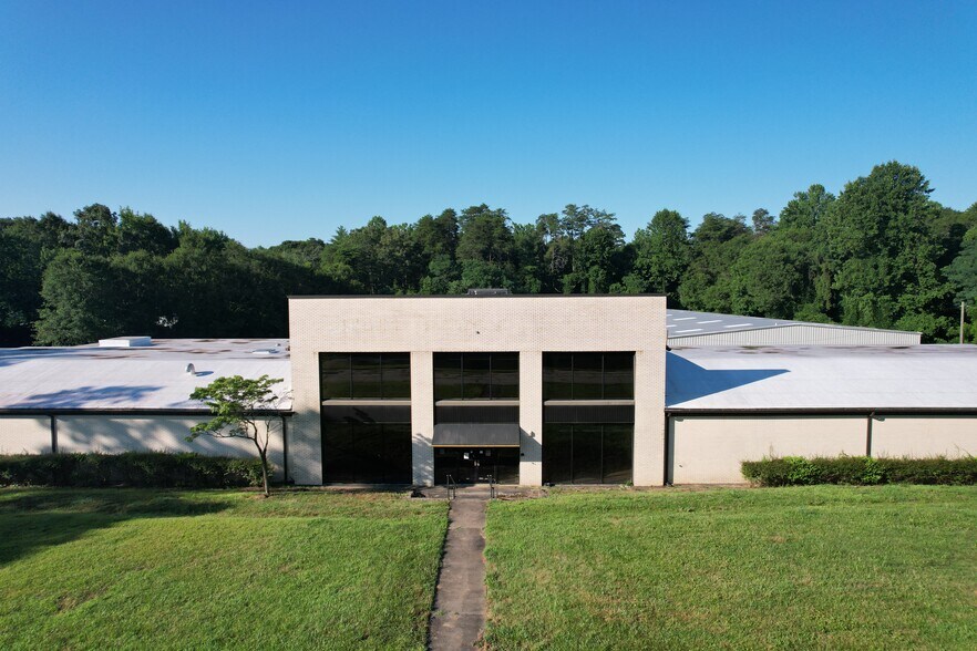 929 Chick Springs Rd, Taylors, SC à louer - Photo du bâtiment - Image 1 de 23