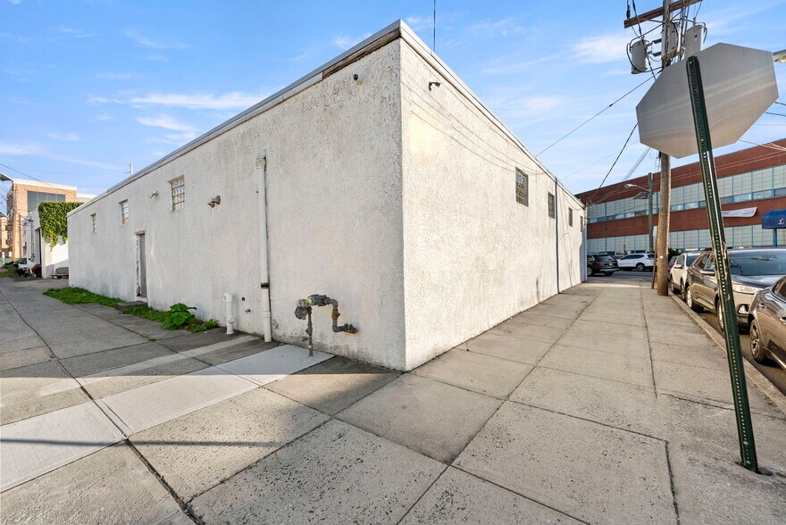 1160 Chestnut St, Elizabeth, NJ à vendre - Photo du bâtiment - Image 2 de 9