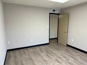 982 N Batavia St, Orange, CA for lease Interior Photo- Image 2 of 5