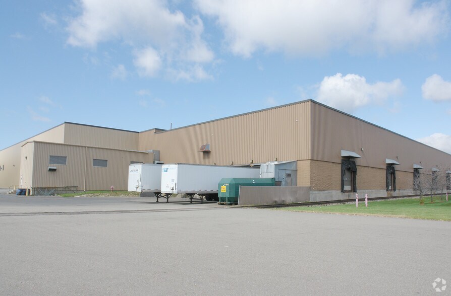 594 Can Do Expy, Hazleton, PA à louer - Photo du bâtiment - Image 3 de 3