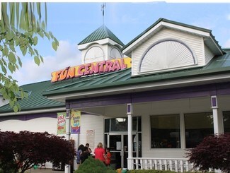 Plus de détails pour 1630 Route 9, Wappingers Falls, NY - Sports et divertissement à vendre