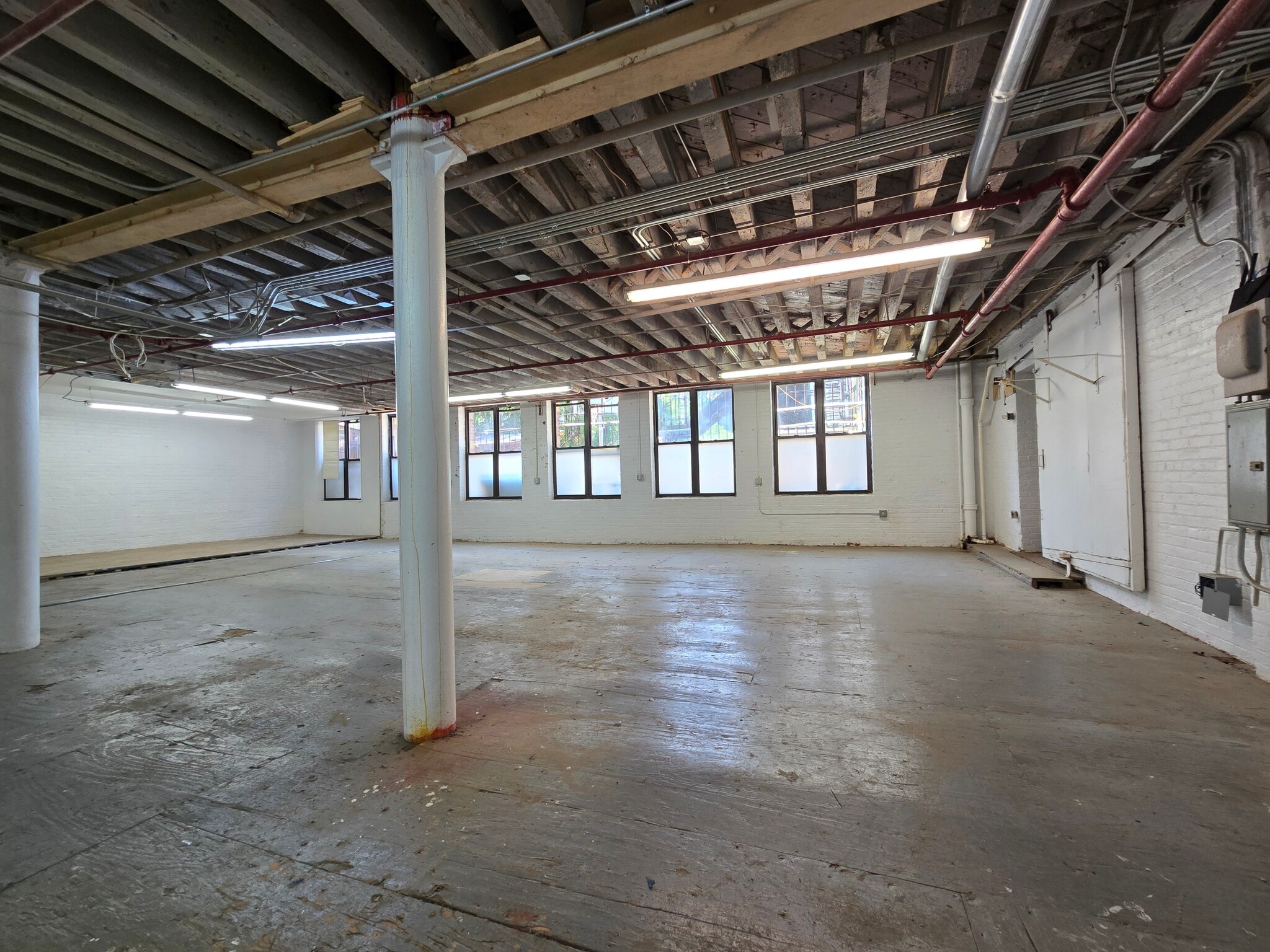 130 Palmetto St, Brooklyn, NY for lease Interior Photo- Image 1 of 8