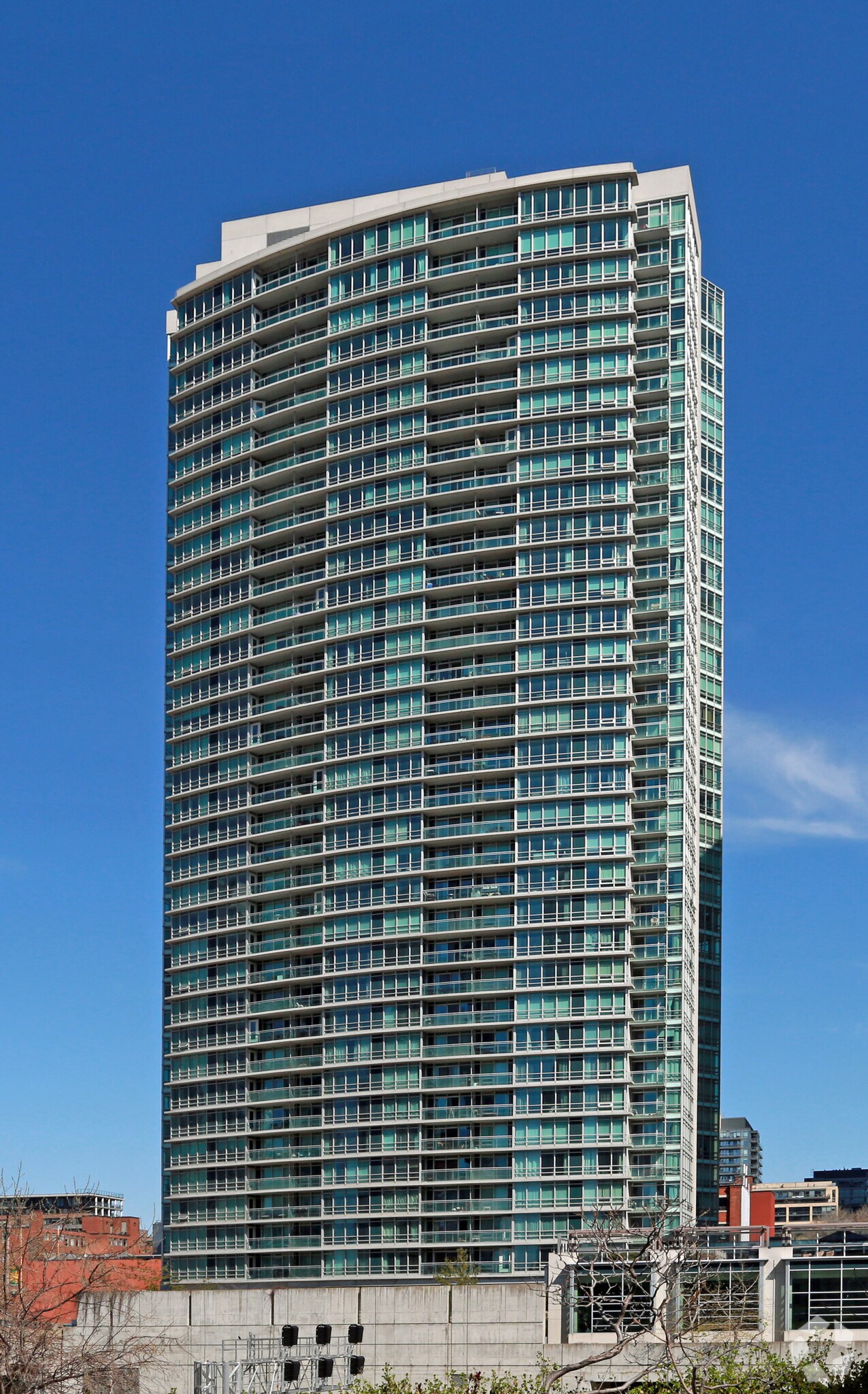 389 Front St W, Toronto, ON à vendre Photo du bâtiment- Image 1 de 1