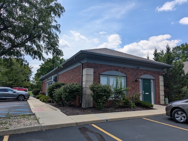 6745 S Gray Rd, Indianapolis, IN for lease - Building Photo - Image 3 of 12