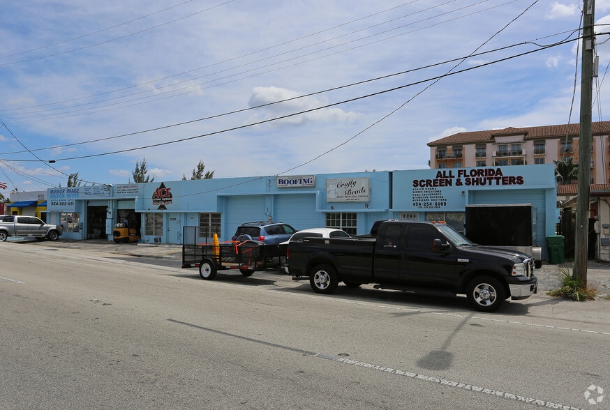 2764-2778 N Dixie Hwy, Wilton Manors, FL for lease - Primary Photo - Image 2 of 8