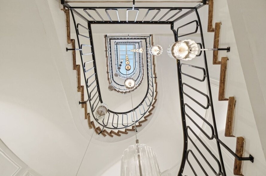122 Rue La Boétie, Paris for lease - Interior Photo - Image 3 of 8