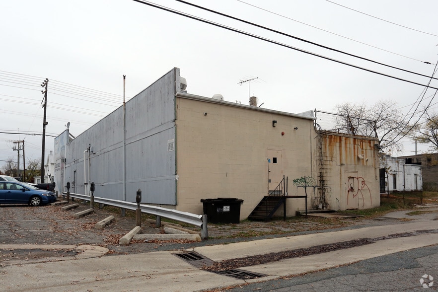 409 Eastern, Essex, MD for sale - Building Photo - Image 3 of 8