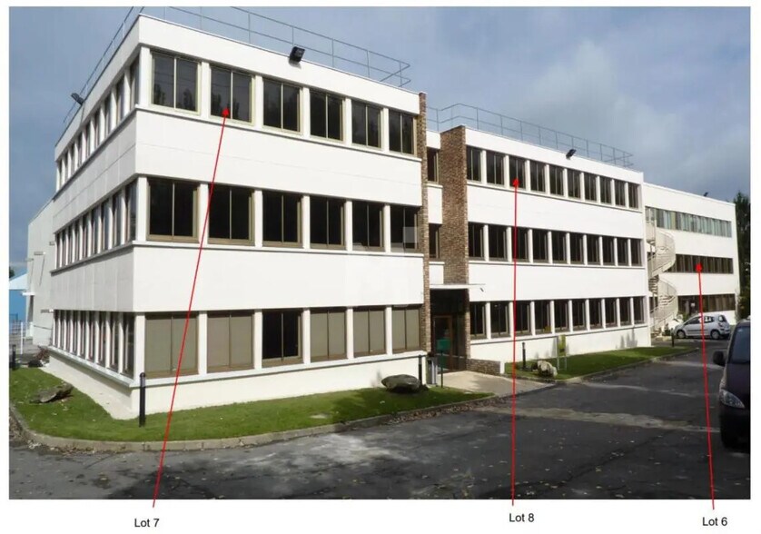 Office in Antony for lease - Building Photo - Image 3 of 6