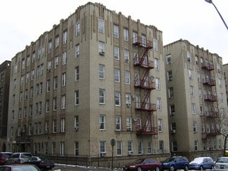More details for 235 E 172nd St, Bronx, NY - Retail for Lease