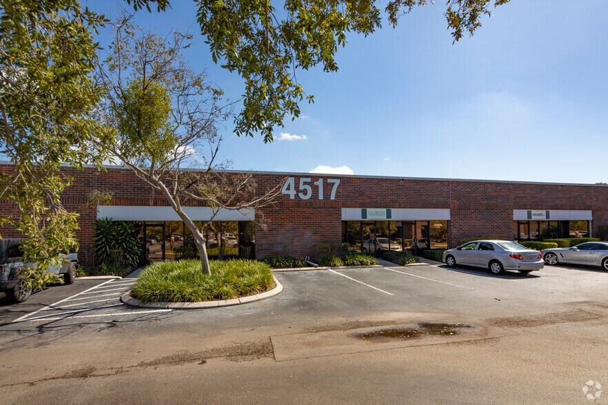 4515 George Rd, Tampa, FL à louer - Photo du bâtiment - Image 2 de 8