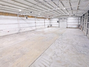 701 Sunset Dr, Round Lake, IL for sale Interior Photo- Image 2 of 8