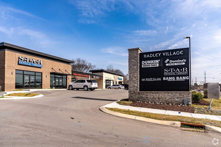 500-512 Hadley Village Blvd, Old Hickory, TN à vendre - Photo principale - Image 1 de 23