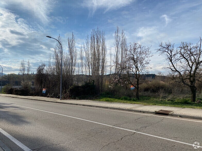 Carretera de Marchamalo, 5, Guadalajara, Guadalajara à vendre - Photo du bâtiment - Image 2 de 3