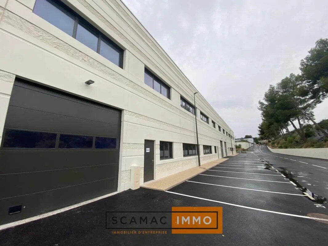Flex in La Ciotat for lease Building Photo- Image 1 of 5