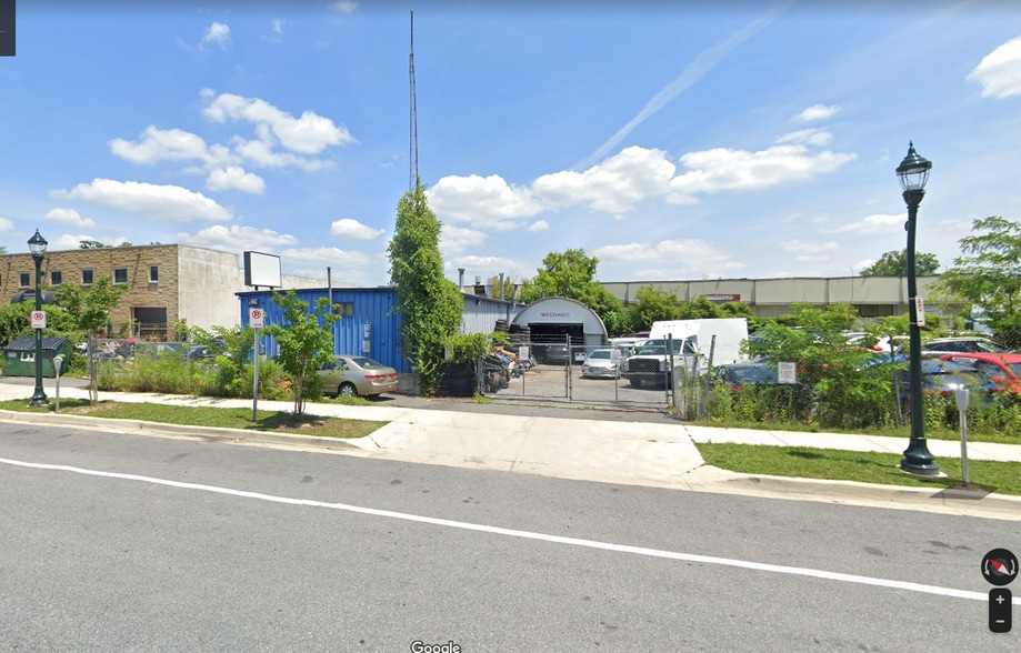11909 Maple Ave, Rockville, MD for sale - Building Photo - Image 2 of 5