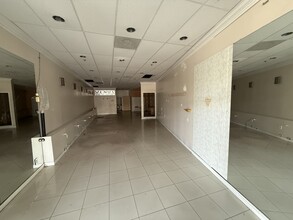 840 The City Dr S, Orange, CA à louer Photo intérieure- Image 2 de 2