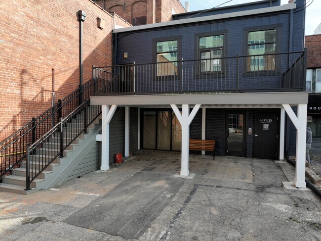 Plus de détails pour 37 Market St SW, Concord, NC - Commerce de détail à louer
