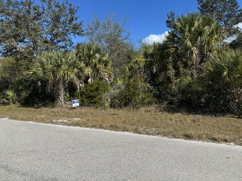 A1055 - Florida 2 portfolio of 25 properties for sale on LoopNet.ca - Building Photo - Image 2 of 135