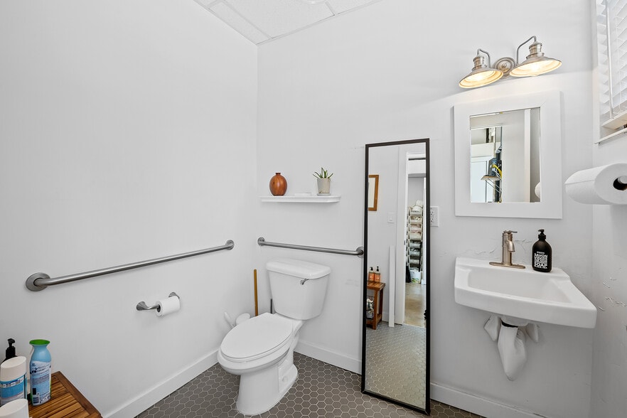 1400 NE 4th Ave, Fort Lauderdale, FL à louer - Photo du bâtiment - Image 2 de 48