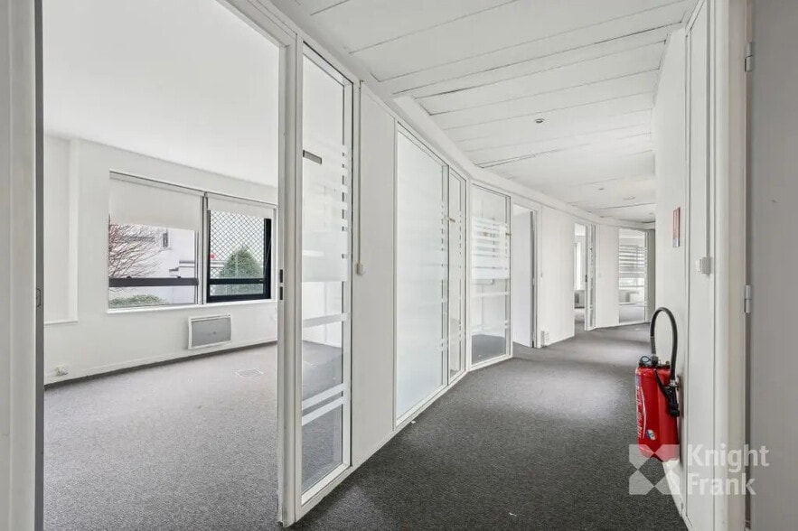 6-6 Rue Laferrière, Paris à louer - Photo du bâtiment - Image 3 de 10