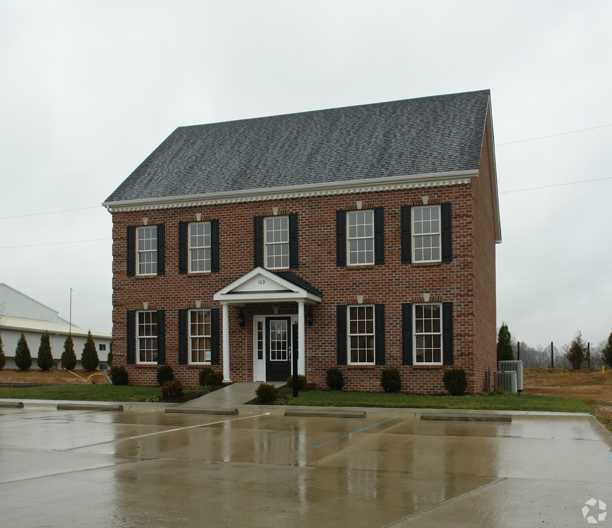 109 Chase Dr, Hurricane, WV à louer Photo du bâtiment- Image 1 de 11